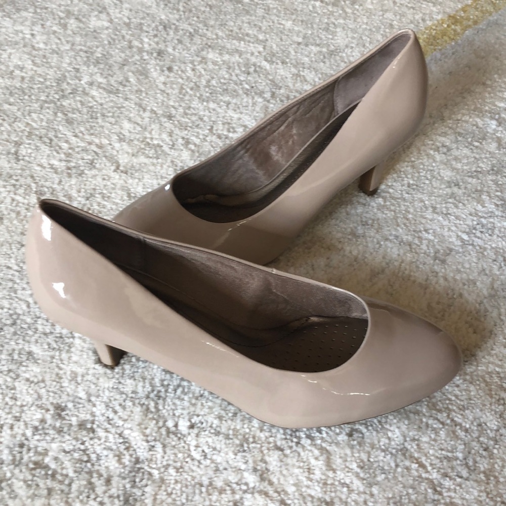 NWOB LifeStride Parigi Pumps